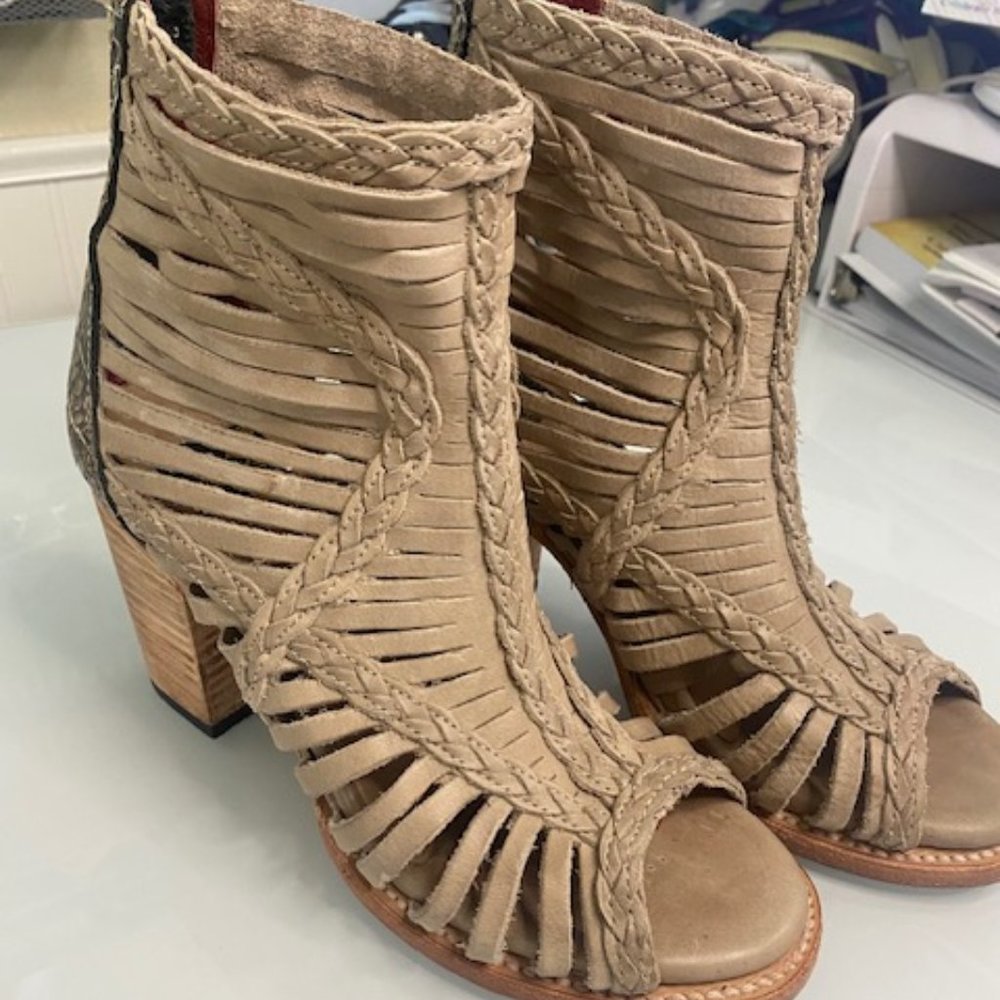 Freebird by Steven Shoes | Bela Size 8